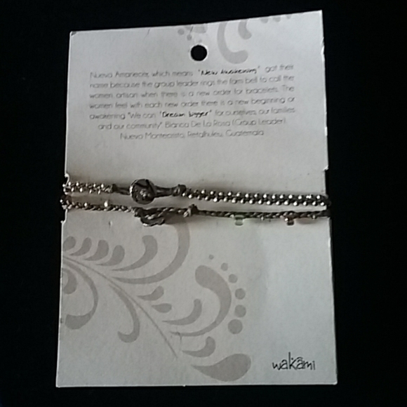 Set of handwoven bracelets from Guatemala - Picture 4 of 8